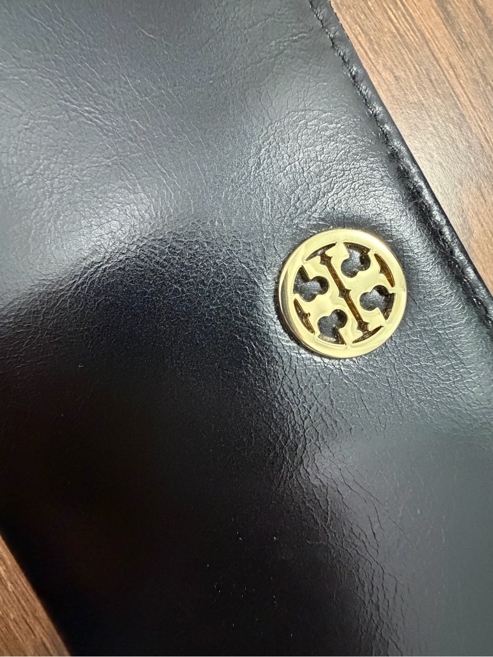 Tory Burch Black Leather Zip Wallet - Picture 5 of 5